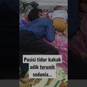 Kakak Adik Tidur