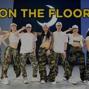 One The Floor Dance