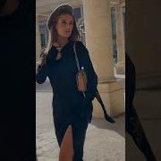 Чорне Плаття З Вирізом