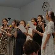 Жизнь Проносится Быстрым Потоком