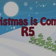 Christmas Is Coming Lyrics