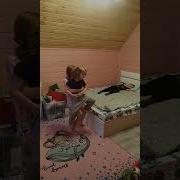 Аккуратно Я Должен Влететь В Окошко Как Пушинка