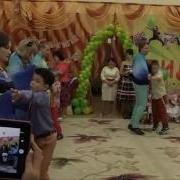Танец С Мамами На Выпускной