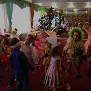 Медвежата В Чаще Жили