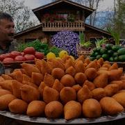 الطباخ الهندي يعمل بطريقه جميله