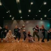 Blackpink Lisa Dance Senorita