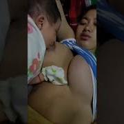 Bigo Live Streaming Janda Nyusuin Keliatan Puting