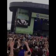 Wiz Khalifa Singing Young Wild And Free At Wireless Festival 2012