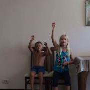 Детская Песенка На Английском Языке Про Мыльные Пузыри Bubbles All Around