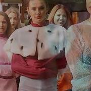 В России Прошел Показ Модных Смирительных Рубашек