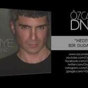 Özcan Deniz Bir Dudaktan