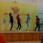 Красивые Девушки Танцуют Под Клубную Музыку