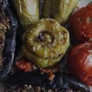 Iftar Üçün Sobada Çox Lezzetli Pomidor Badimcan Biber Dolmasi Uc Baci Dolmasi