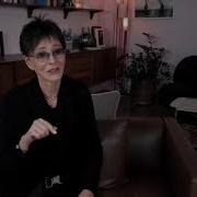 Ирина Хакамада Пахать