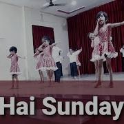 Aaj Hai Sunday Mauj Manao Song Dance