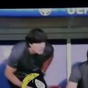 Запах Победы Йоахим Лев Нюхает Свои Яйца И Жопу Германия Укрпина 2 0