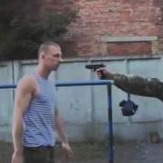 Русский Парень Показывает Вам Как Уклоняться От Пуль