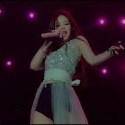 Jennie Solo Coachella Day 2 Blackpink