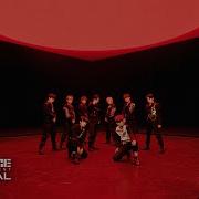 Blank2Y 블랭키 Thumbs Up