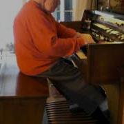 Mike Reed Plays Make It With Mike On His Hammond Organ