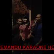 Tamu Nya Nafsu Banget Pemandu Karaoke Hot Di Peluk Remas Grepe Rame Rame