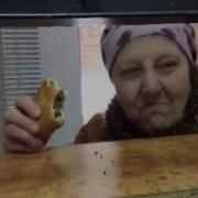 Пьяная Бабка В Ломбарде Ищет Мужика
