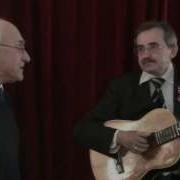 Платком Взмахнула У Ворот Моя Любимая