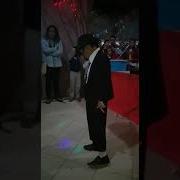 Mini Michael Jackson Arrasa No Palco Teleton 2017
