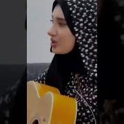 Чеченка Очень Красиво Поет На Гитаре