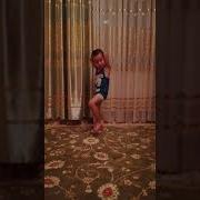 4 Х Летний Мальчик Танцует На Амакасито