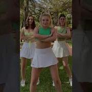 Amazing Dance Two Girls