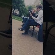 Пацан Четко Сыграл На Гитаре