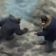 Мужик Чихнул От Души