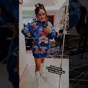 Naz Mila Canlı Yayında Soyunuyor