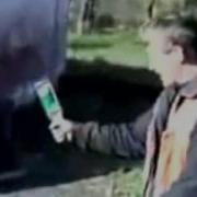 Неутомимый Вася Чемпион Бьёт Бутылку Об Голову Затем Пытается Разбить